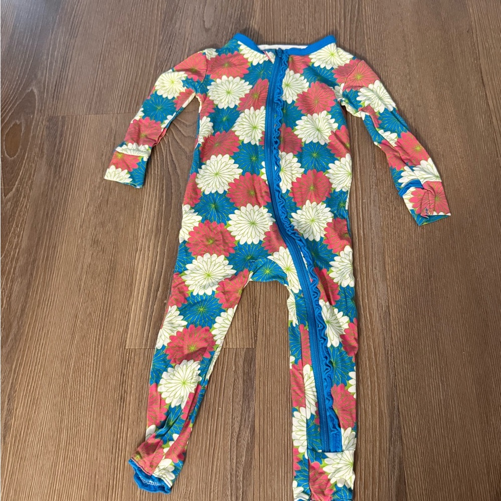 NWOT Kickee Pants Ruffle blue floral footless romper 18-24m